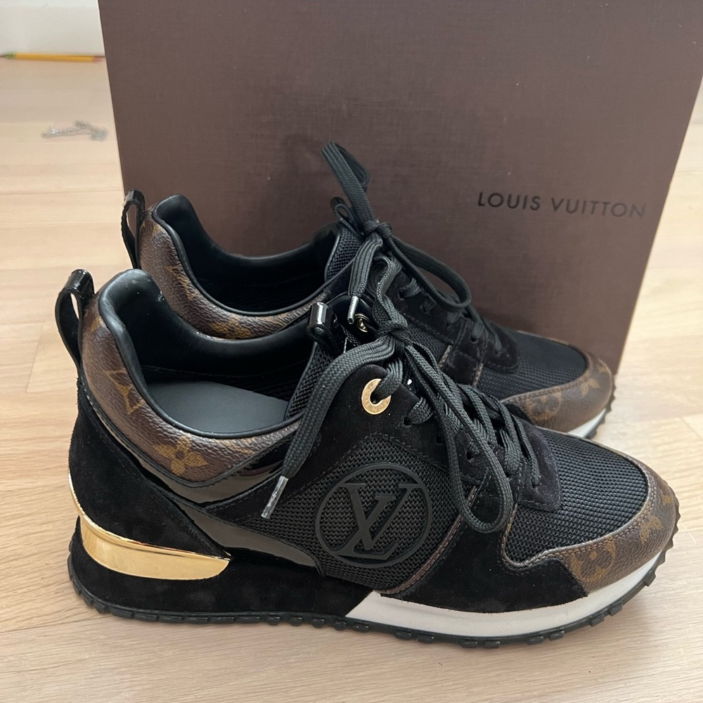 Louis Vuitton Monogram Run Away Sneakers size 36